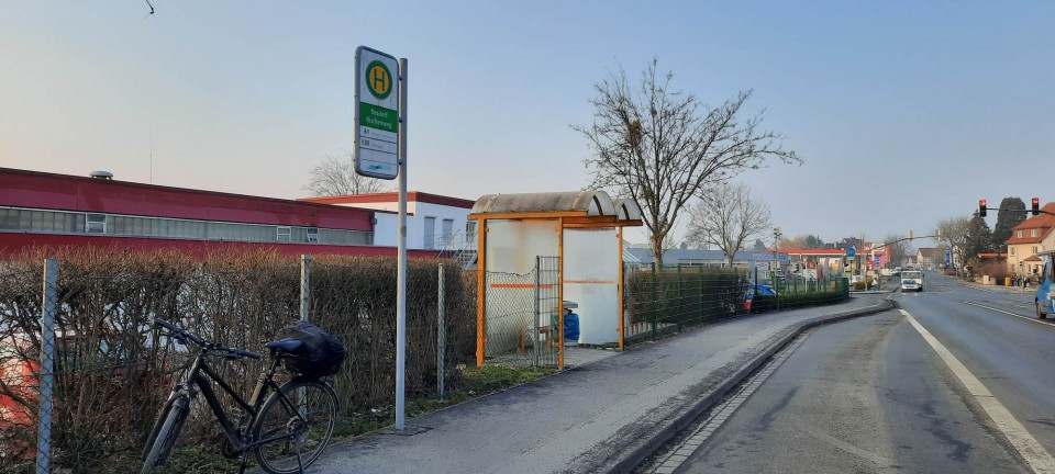Haltestelle Rosdorf Rischenweg.jpg